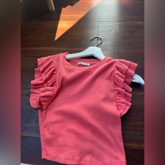 Zara Pink Ruffle Top - Picture 4 of 4